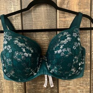 SOLD - Victoria's Secret Lined Demi body by Victoria Green Lace 38 DDD EUC